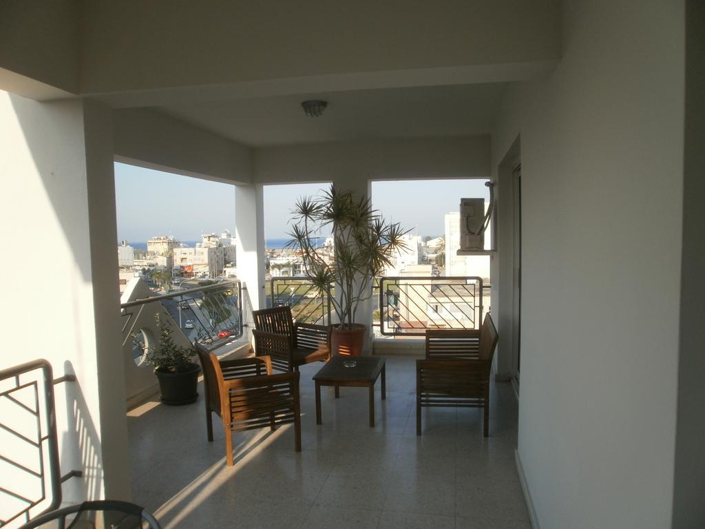 Alora Apartments Larnaka Exterior foto