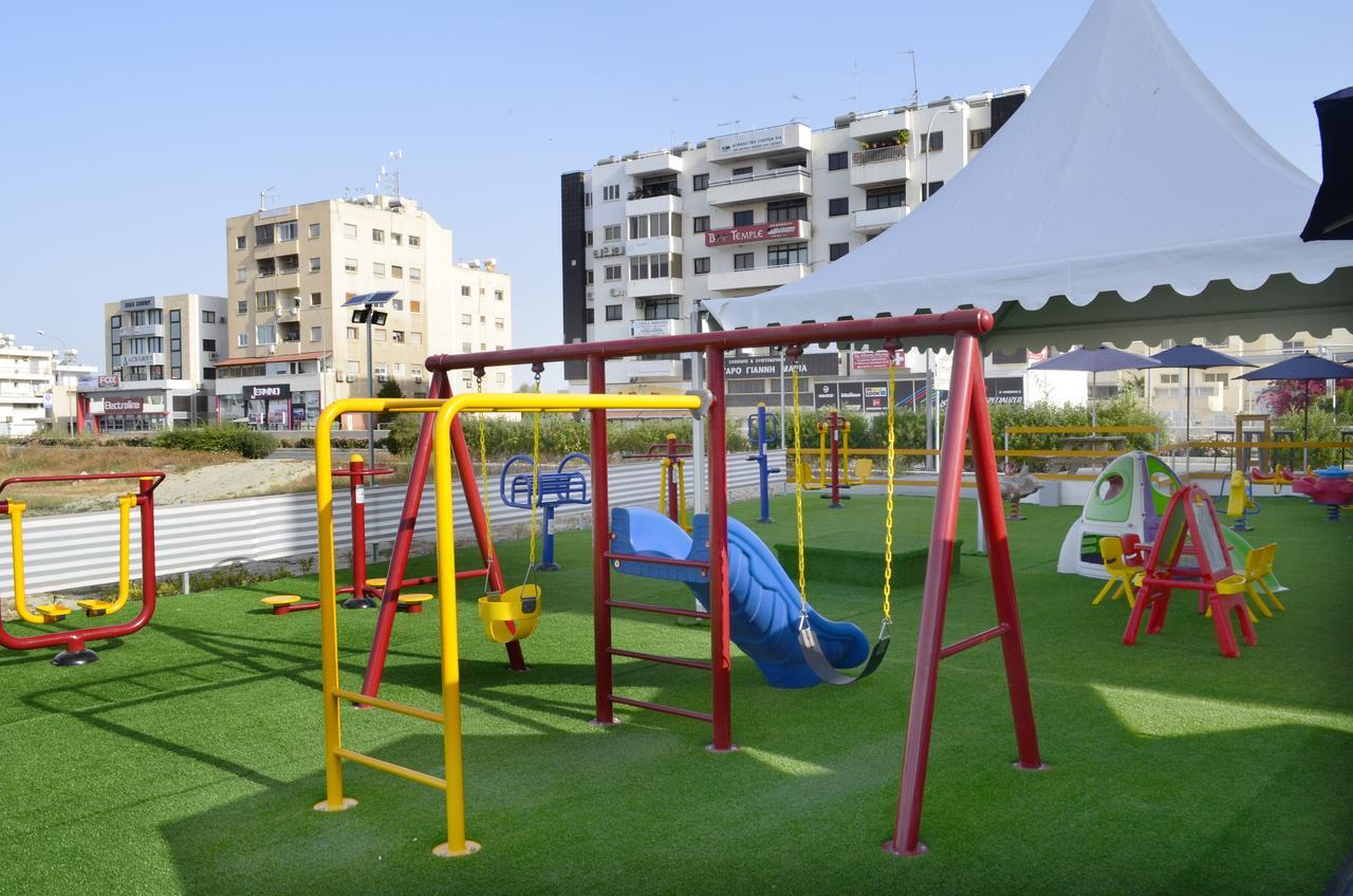 Alora Apartments Larnaka Exterior foto