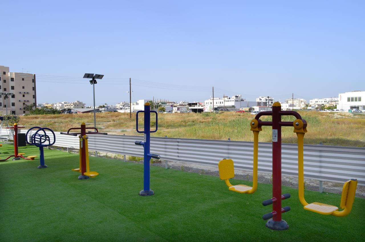 Alora Apartments Larnaka Exterior foto